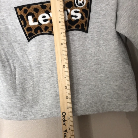 Levis leopard print gray pullover sweatshirt kids size medium - Picture 4 of 8